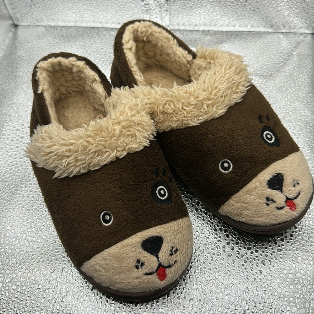 Puppy dog slippers